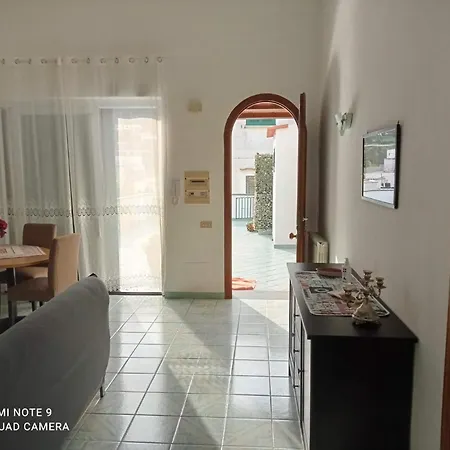 Iasolino Apartment *