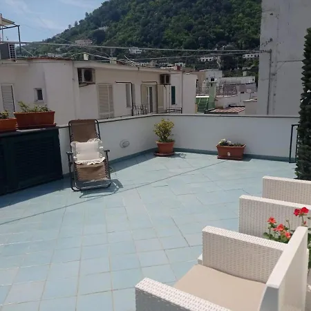 Iasolino Apartment *